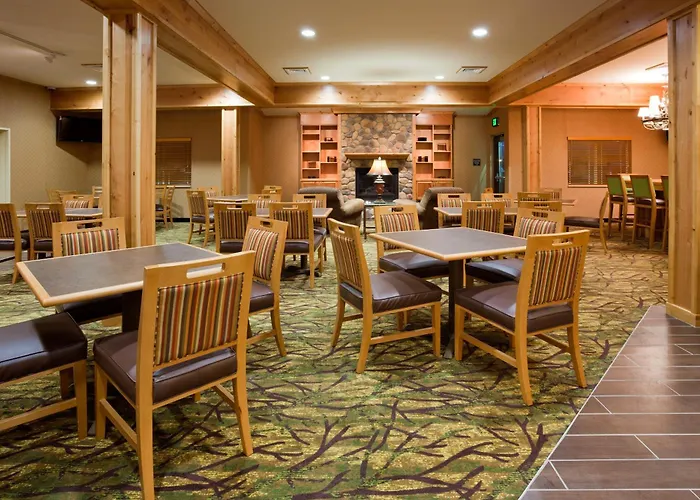 Pet Friendly hotel: Hawthorn Extended Stay By Wyndham Minot