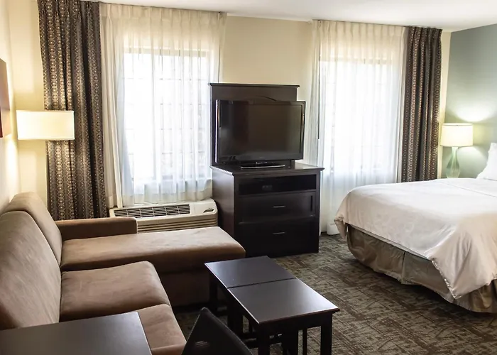 Pet Friendly hotel: Staybridge Suites Minot By Ihg